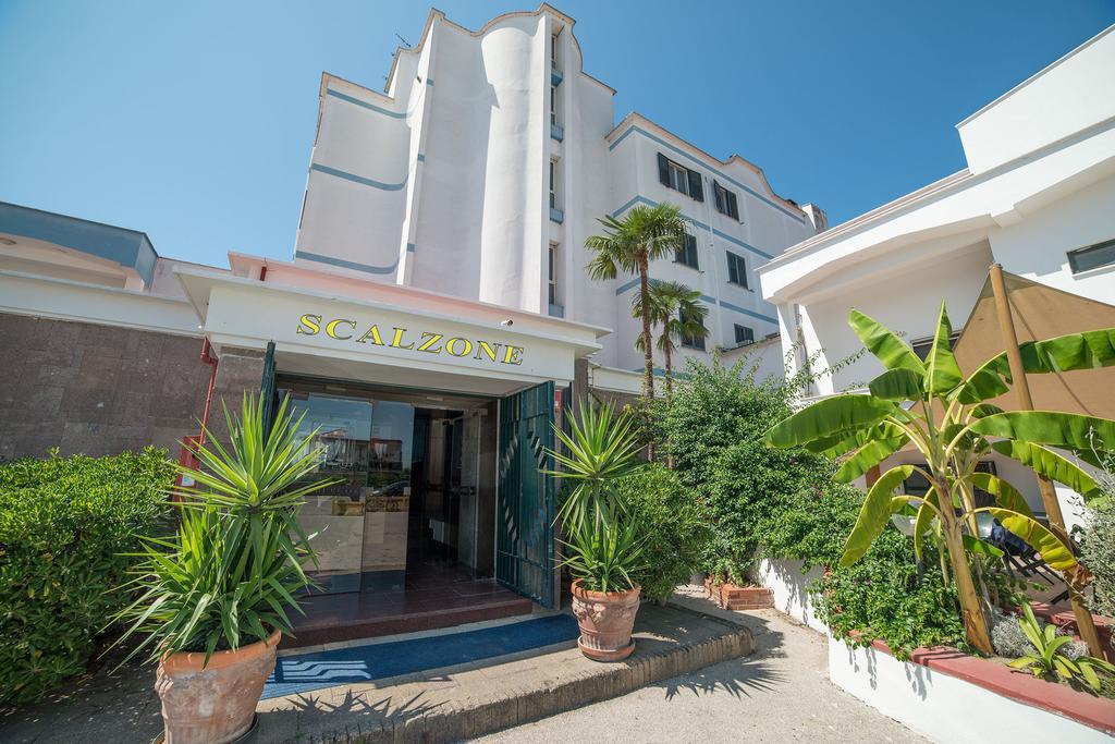 Albergo Scalzone Castel Volturno Εξωτερικό φωτογραφία